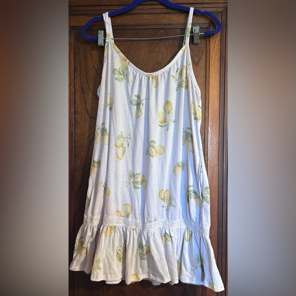 Laura Ashley White Lemon Print Nightgown